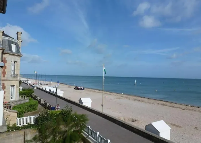 Kersimoun - F3 Spacieux - 1er Et Face & شقة