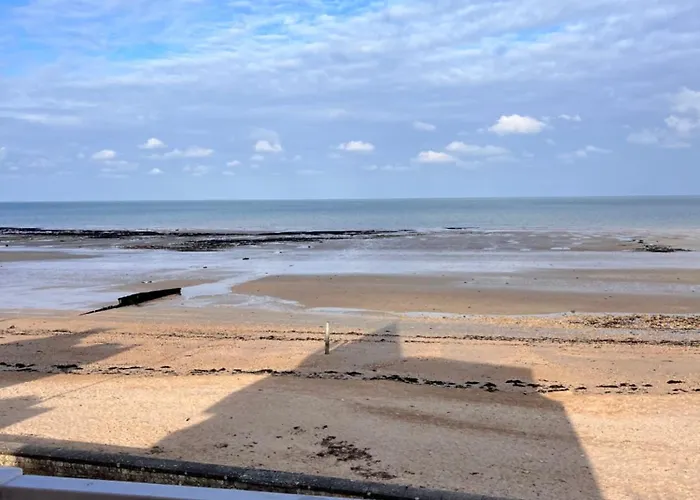 Kersimoun - F3 Spacieux - 1er Et Face & شقة