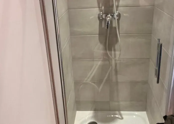 Kersimoun - F3 Spacieux - 1er Et Face & شقة