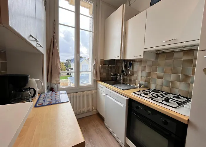 Kersimoun - F3 Spacieux - 1er Et Face & *