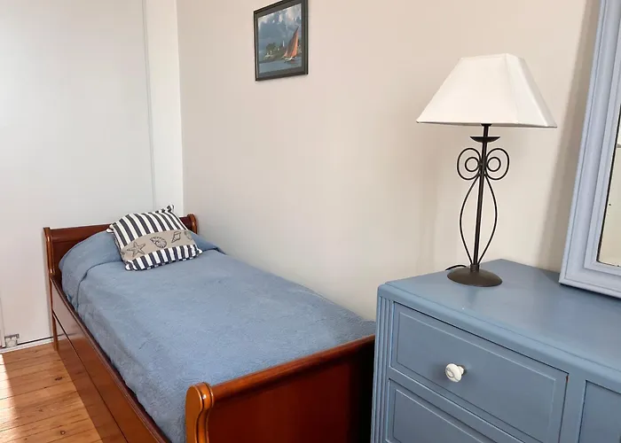 Kersimoun - F3 Spacieux - 1er Et Face & *