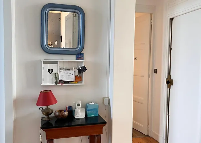 Kersimoun - F3 Spacieux - 1er Et Face & شقة